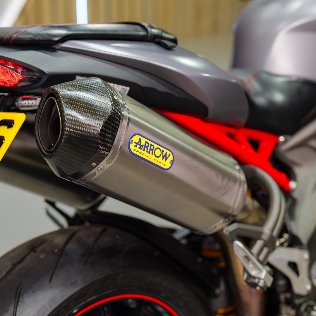 TRIUMPH SPEED TRIPLE R 1050