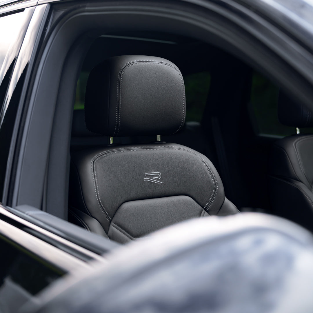 VW Touareg 3.0L V6 Black Edition