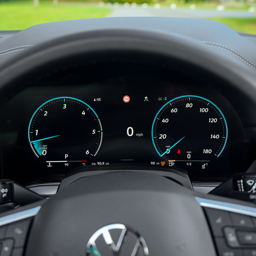 VW Touareg 3.0L V6 Black Edition