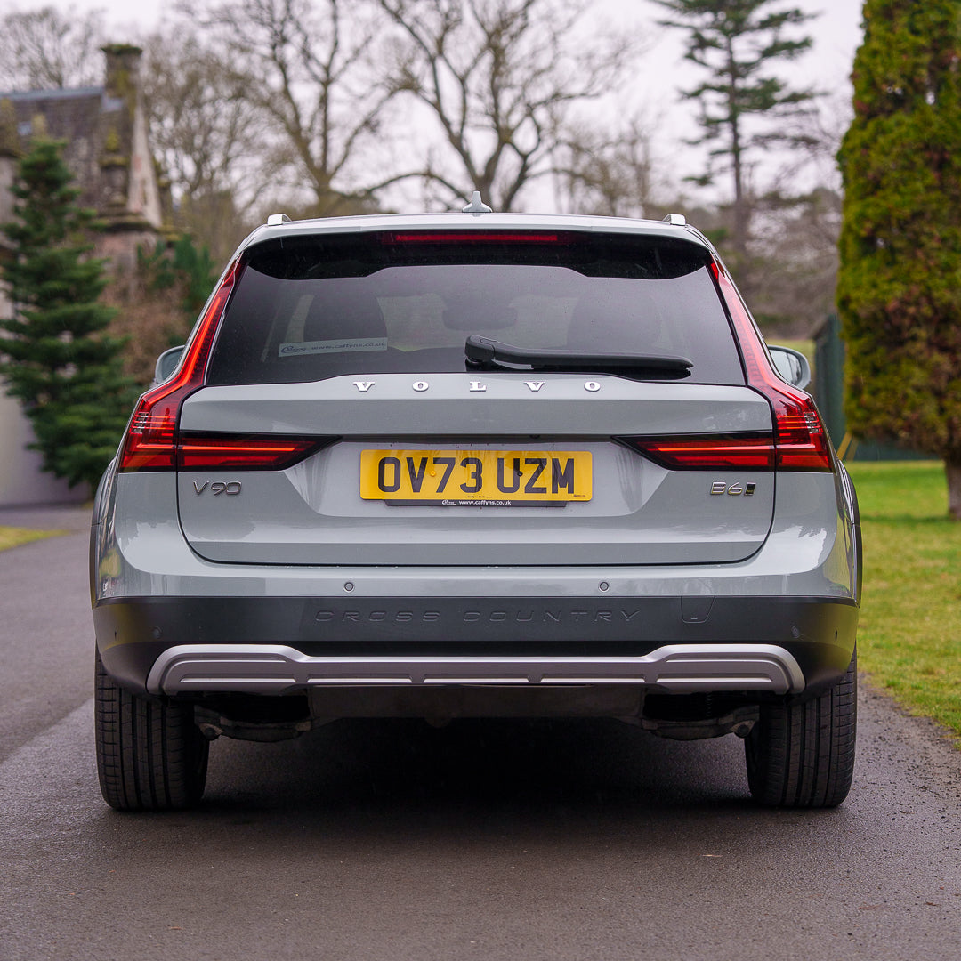 Automatic VOLVO V90 CROSS COUNTRY B6 300 AWD ULTIMATE MHEV