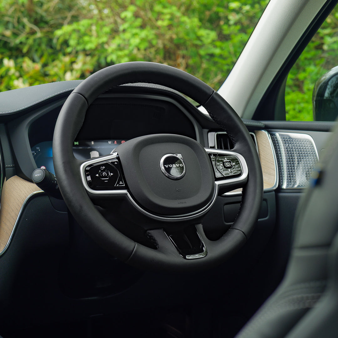 2025 Volvo XC-60 Ultra