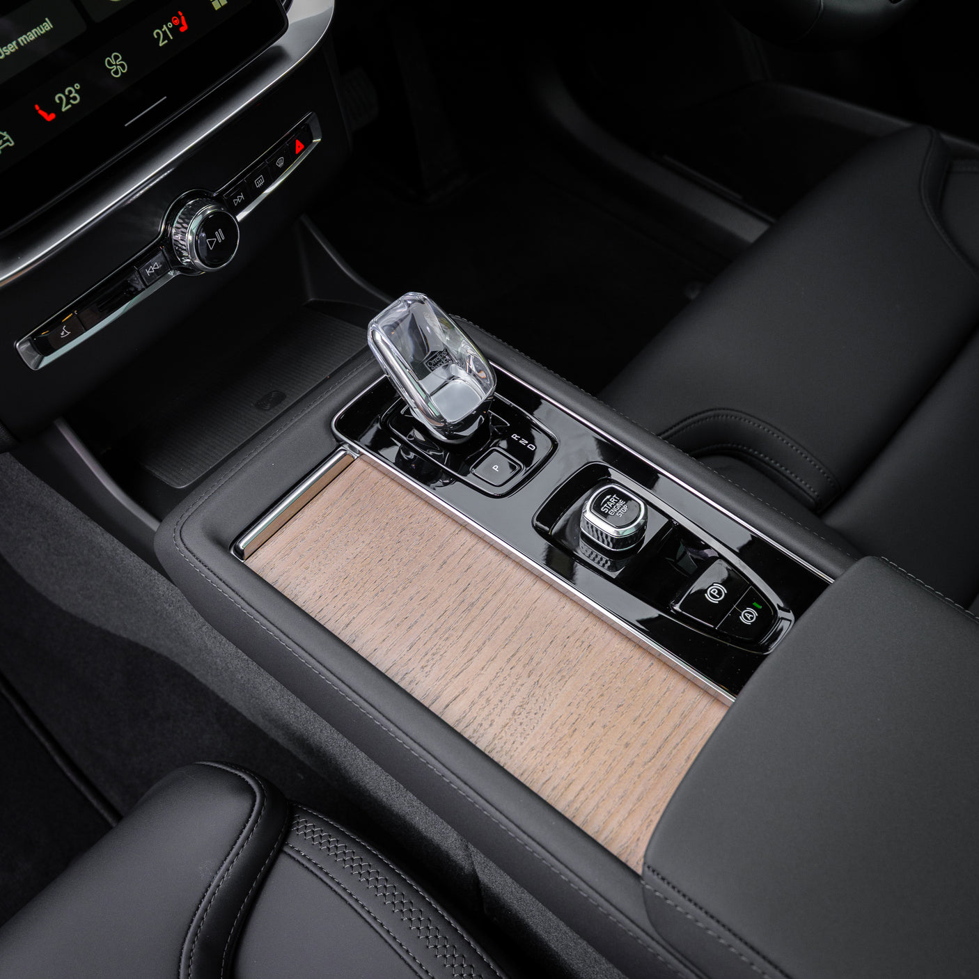 Brand New 2025 Automatic Volvo XC-90 AWD