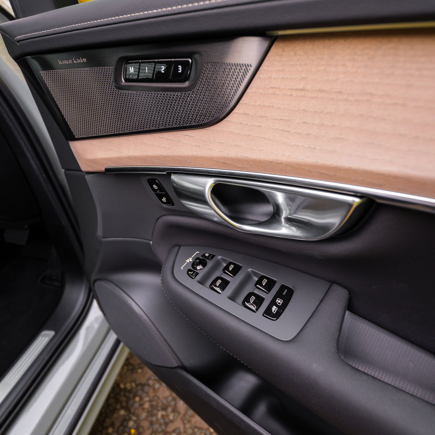 Brand New 2025 Automatic Volvo XC-90 AWD