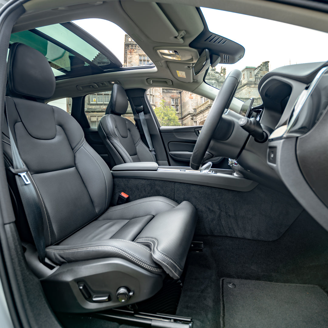 Automatic Volvo XC60 Ultra Dark Edition