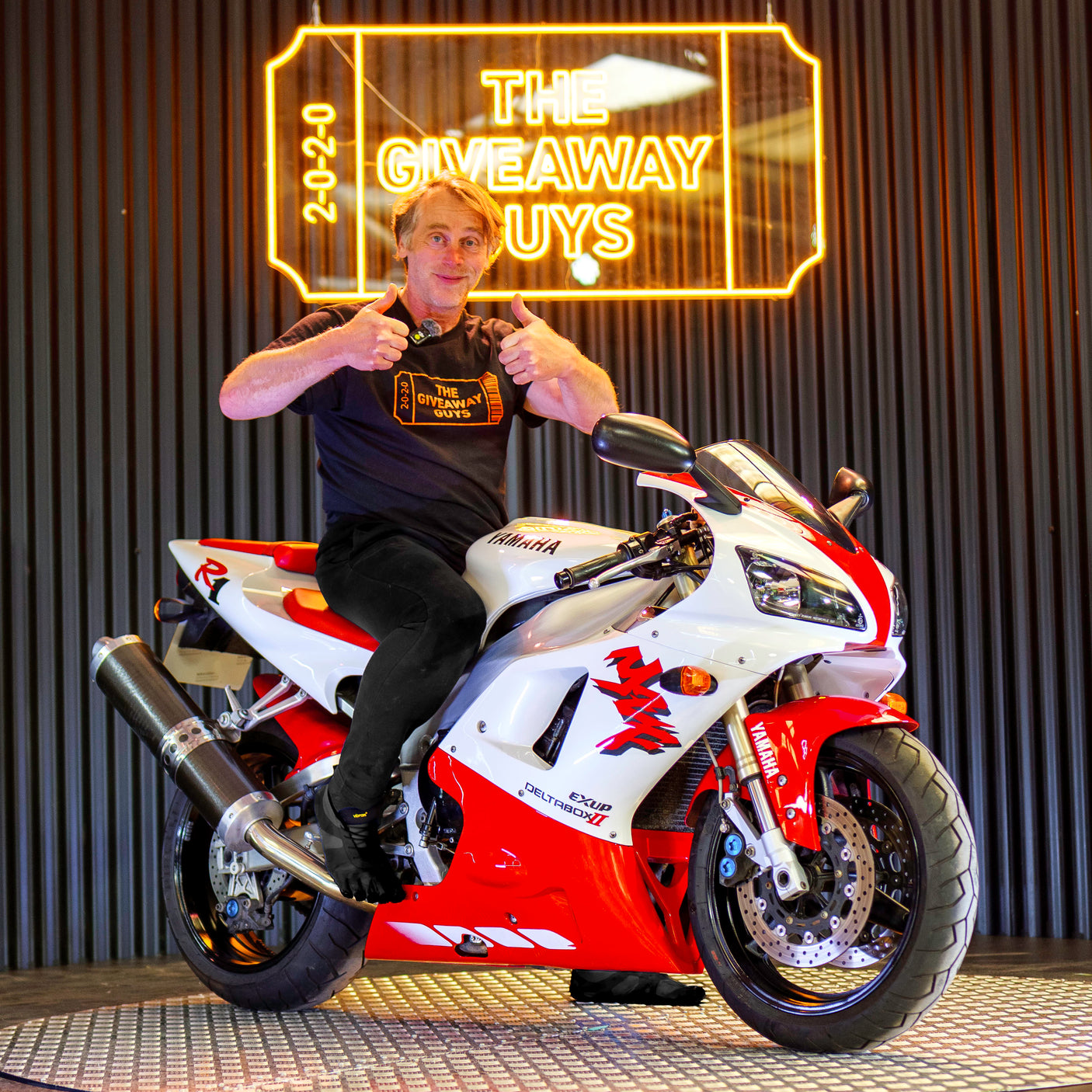 Immaculate 1998 Yamaha R1