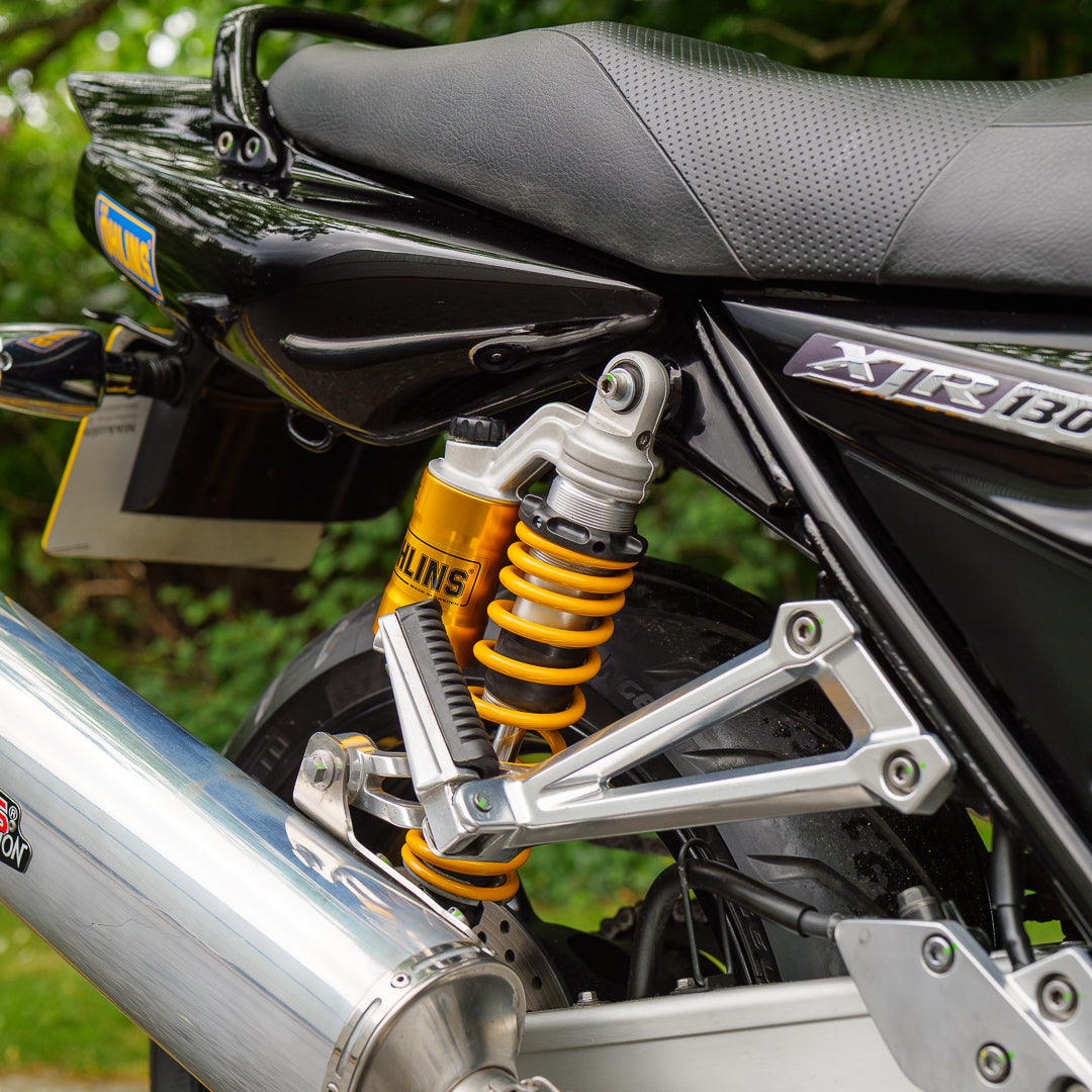 LOW MILEAGE 2010 Yamaha XJR 1300