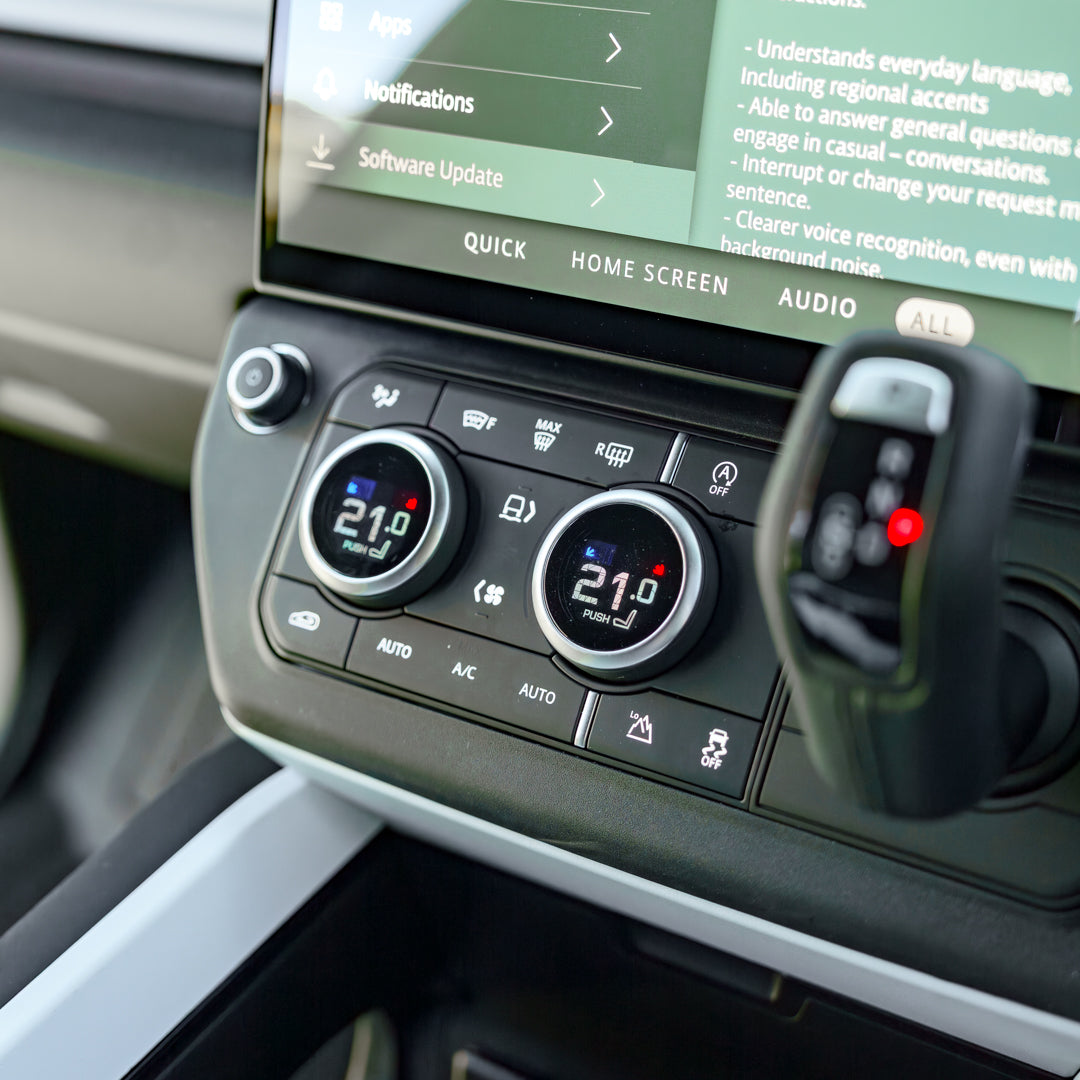 2025 Automatic Obsidian Land Rover Defender 90