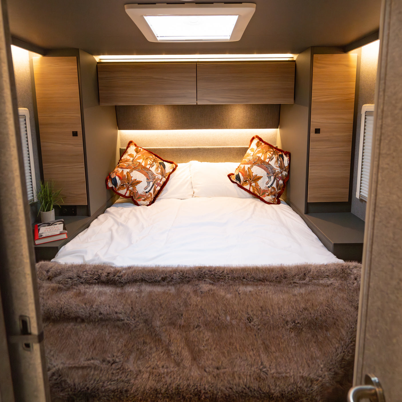 BRAND NEW: 2026 4 berth Automatic Dethleffs Trend