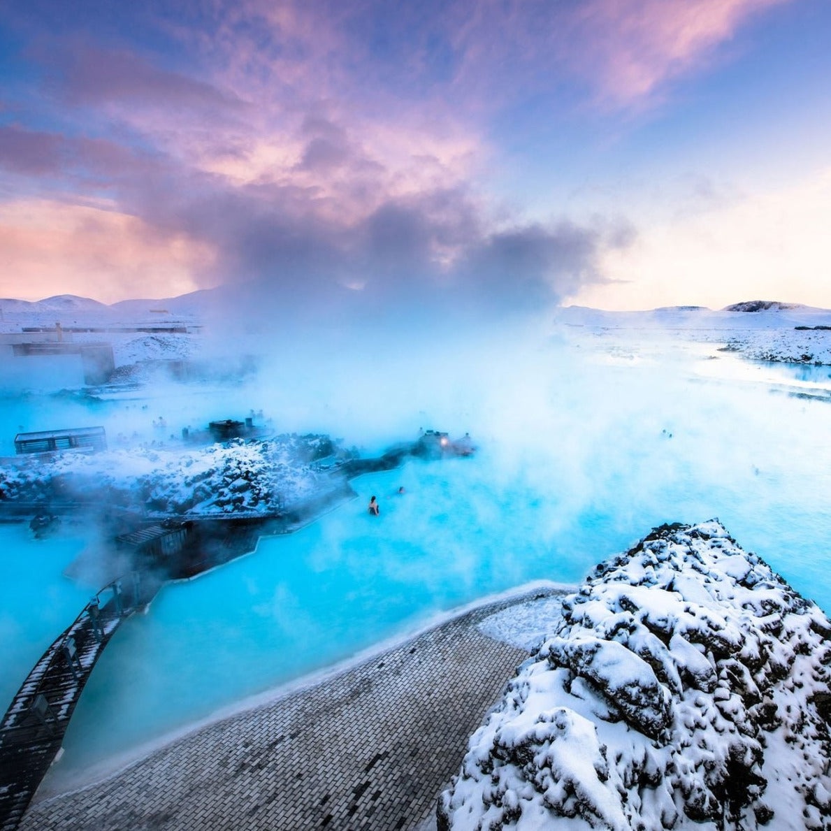 4 Night Iceland Blue Lagoon Trip for 2 + £2,000