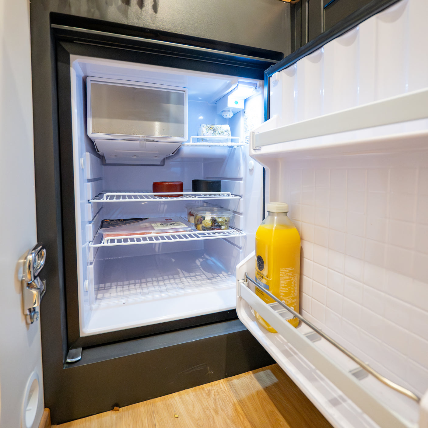 Jasper - Stunning 4 berth Custom Campervan + £5000 cash