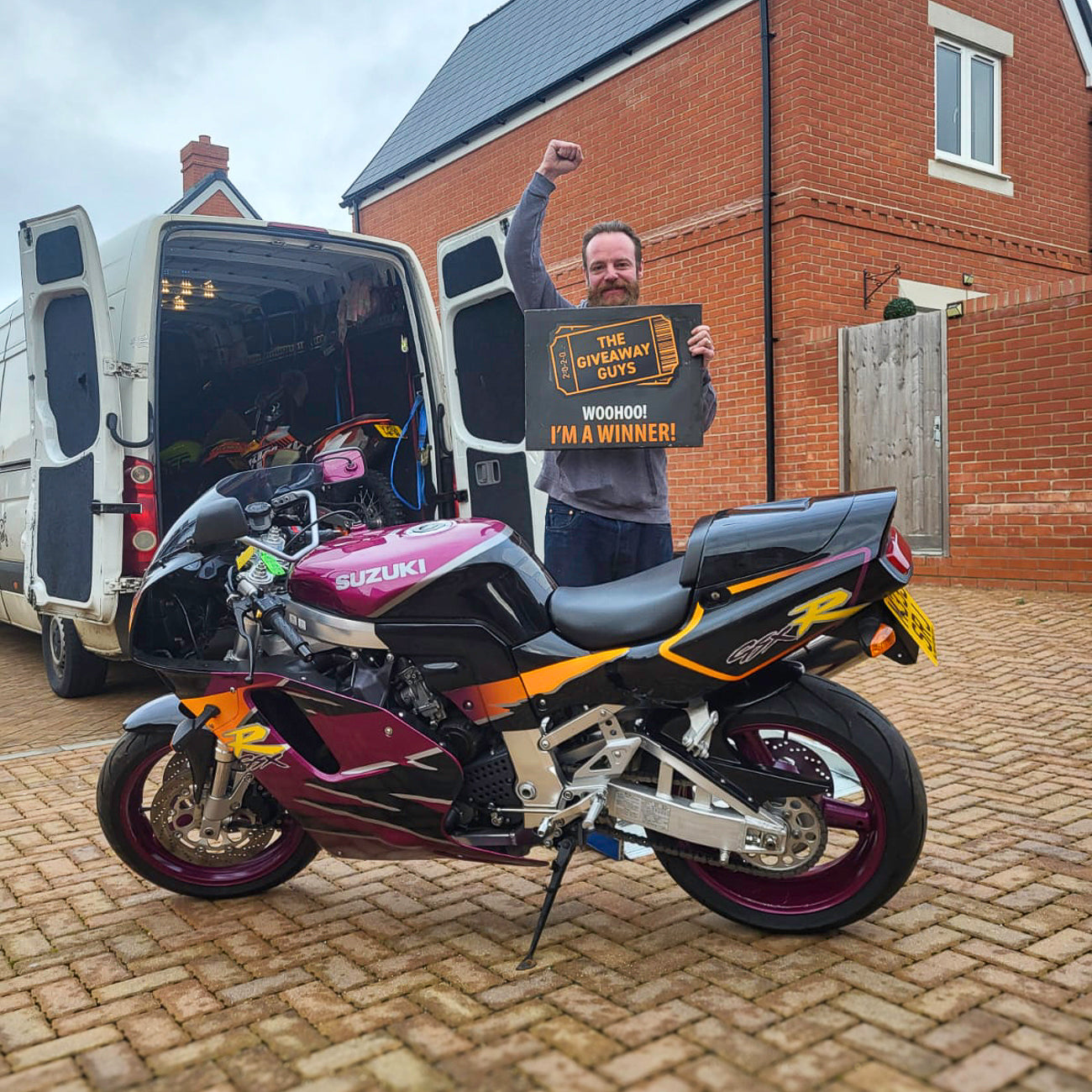 SUZUKI GSX 750 SLINGSHOT