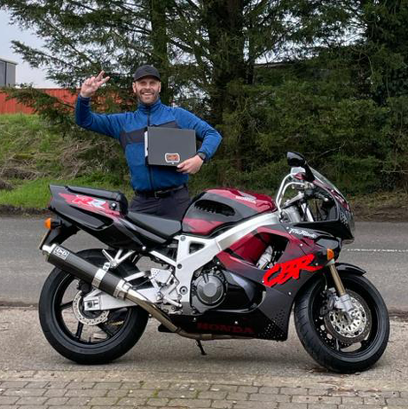 HONDA CBR 900RR
