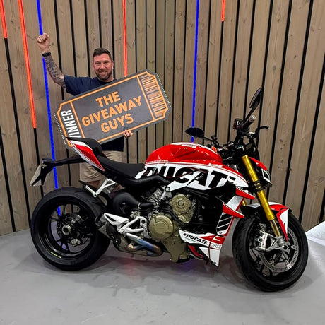Ducati Streetfighter V4s