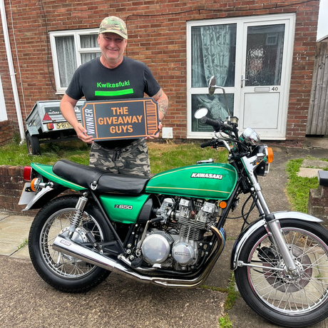 KAWASAKI Z650