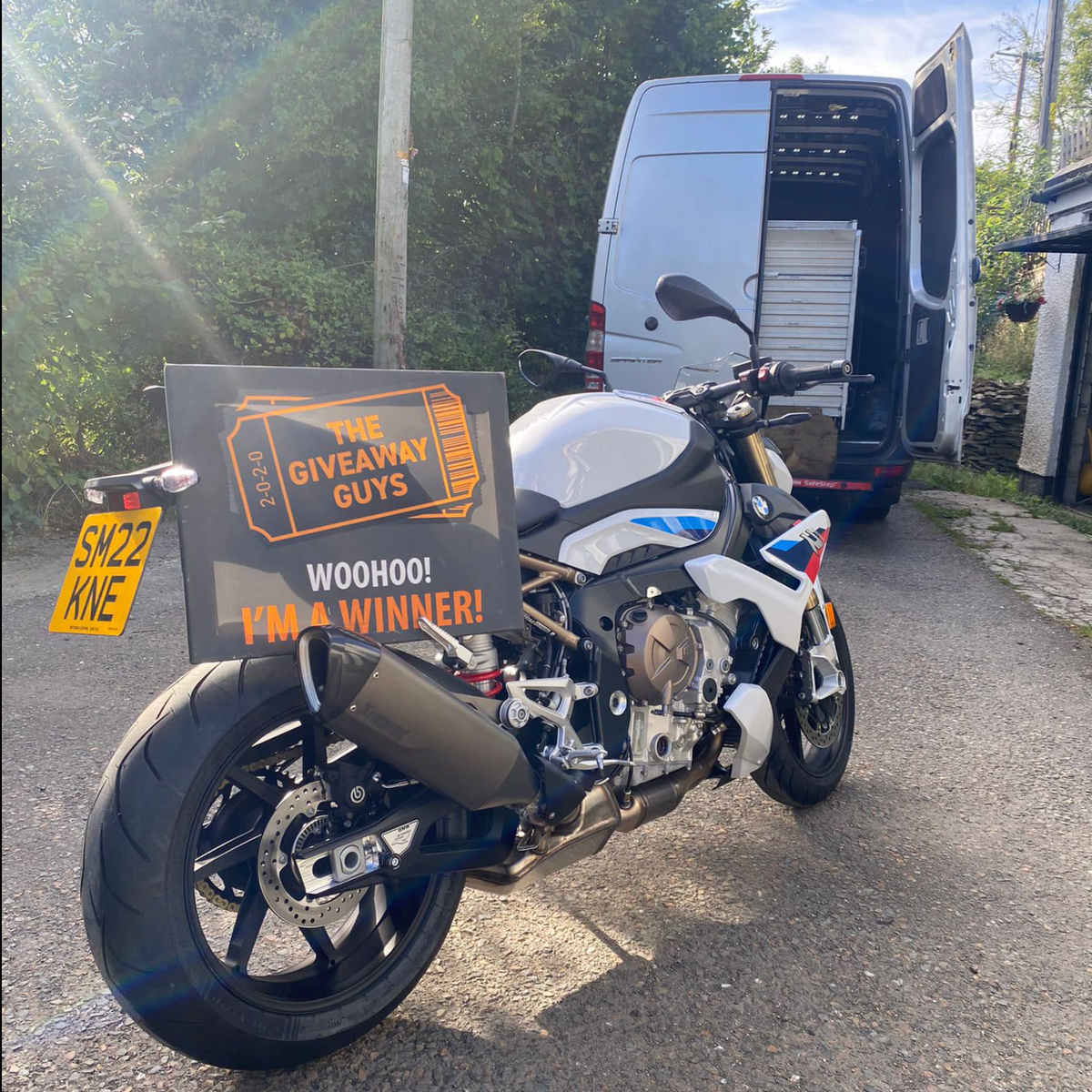 BMW S1000R