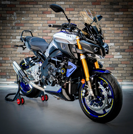 YAMAHA MT-10