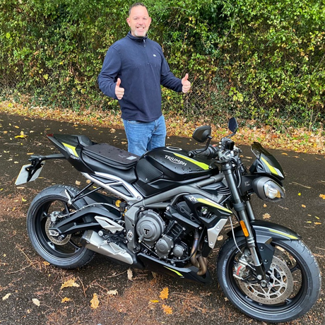 TRIUMPH STREET TRIPLE