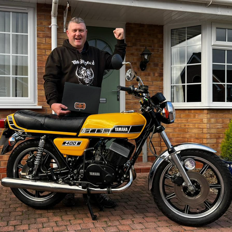 YAMAHA RD400