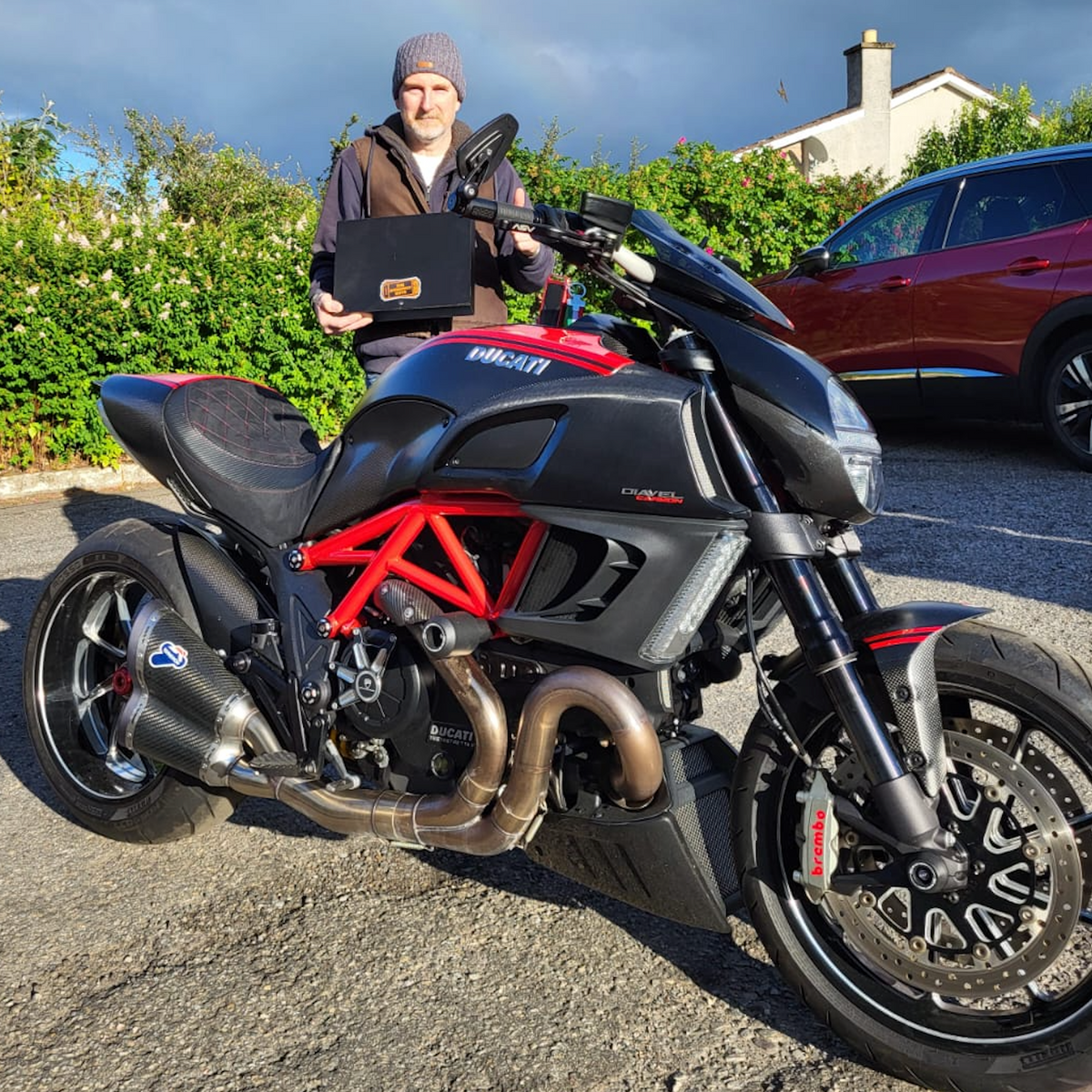 DUCATI DIAVEL CARBON