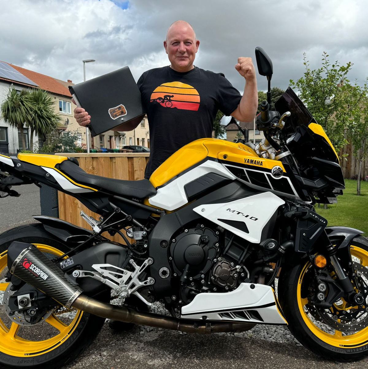 YAMAHA MT-10