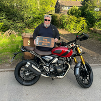 TRIUMPH SCRAMBLER 400X
