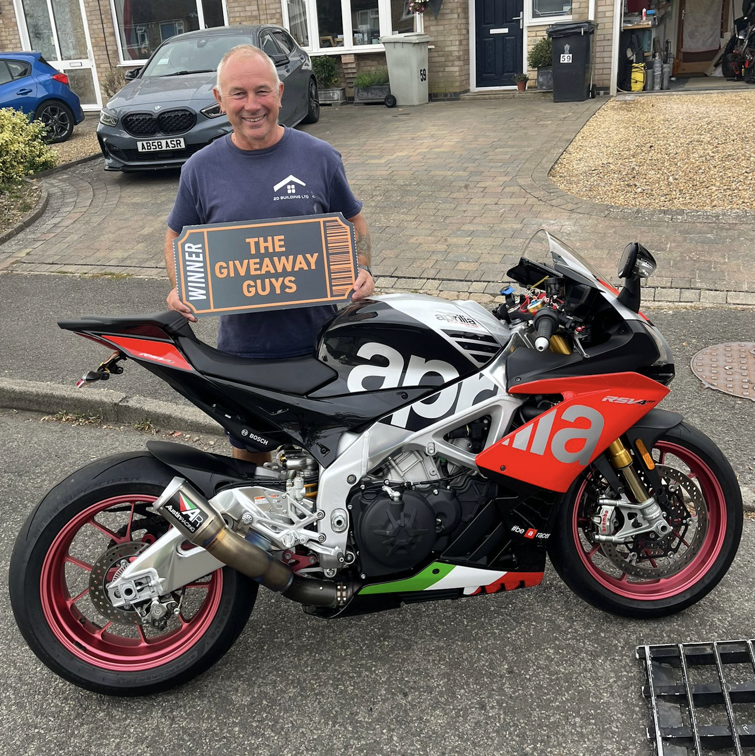 APRILIA RSV4