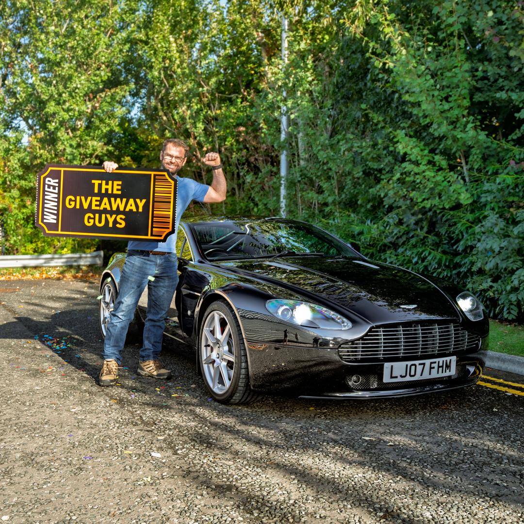Aston Martin V8