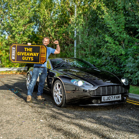 Aston Martin V8