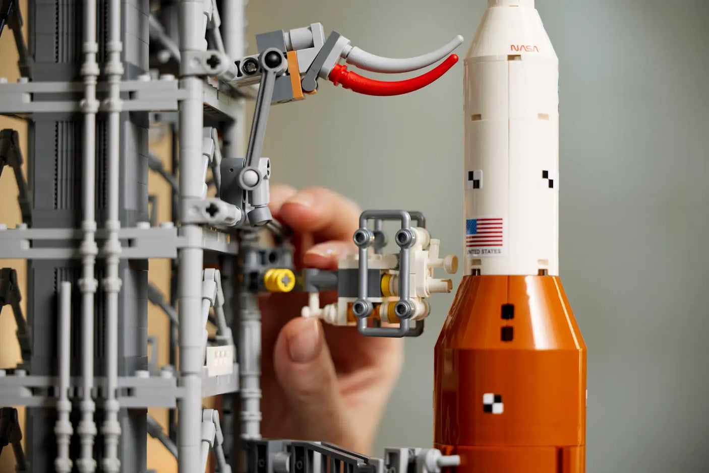 LEGO Icons NASA Artemis Space Launch System