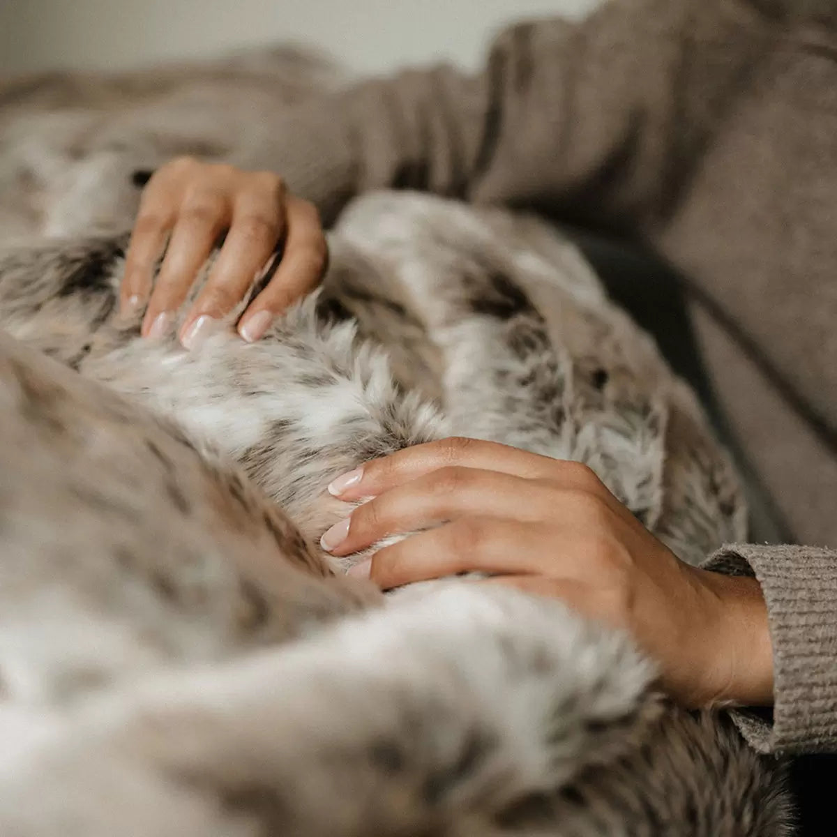 Dreamland Relaxwell Deluxe Faux Fur Heated Throw