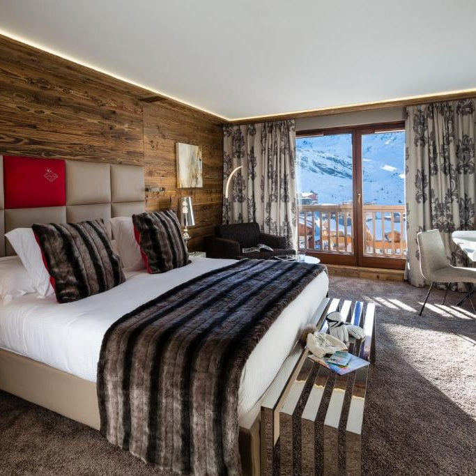 Ultimate Val Thorens 7-Night Ski Holiday for 2 + £2,000 Cash! - 17th October 25