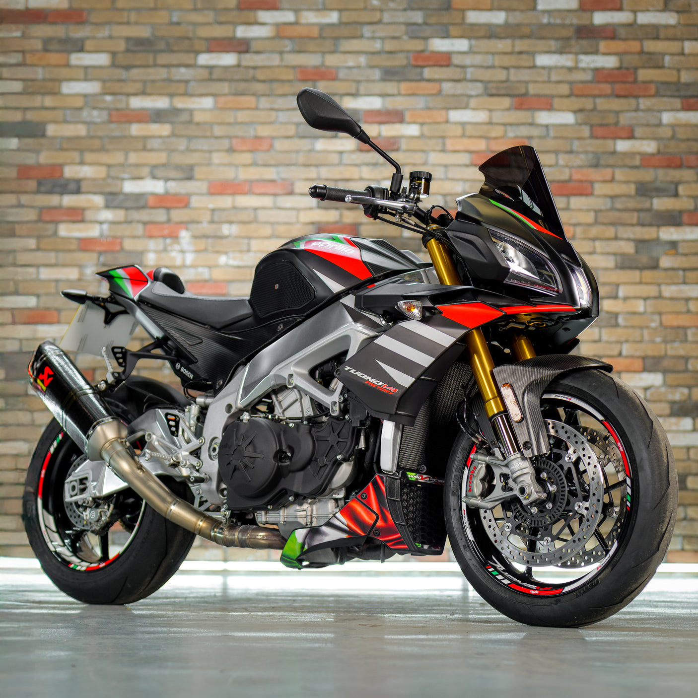 2020 Aprilia Tuono V4 Factory