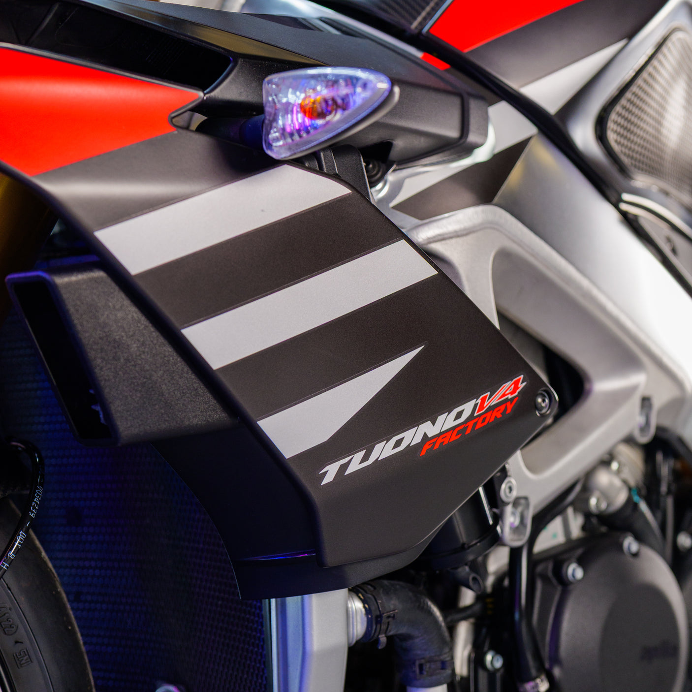 2020 Aprilia Tuono V4 Factory