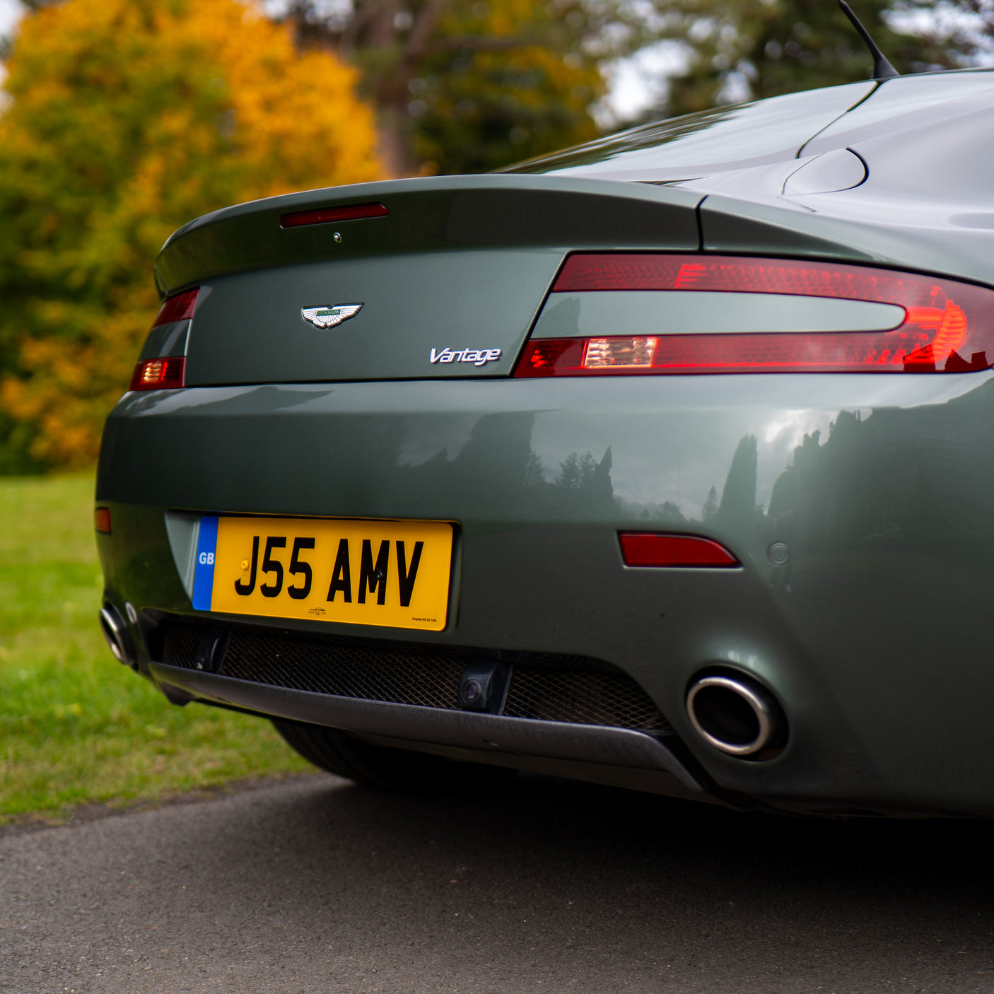 Immaculate Aston Martin V8 Vantage + £5,000