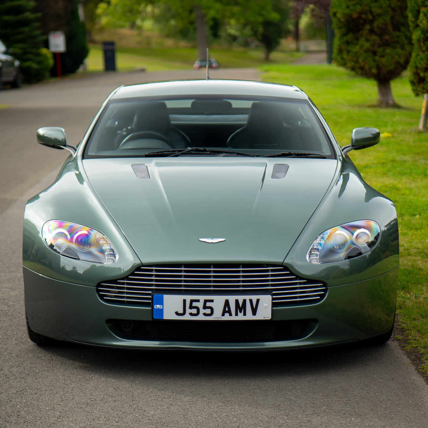 Immaculate Aston Martin V8 Vantage + £5,000