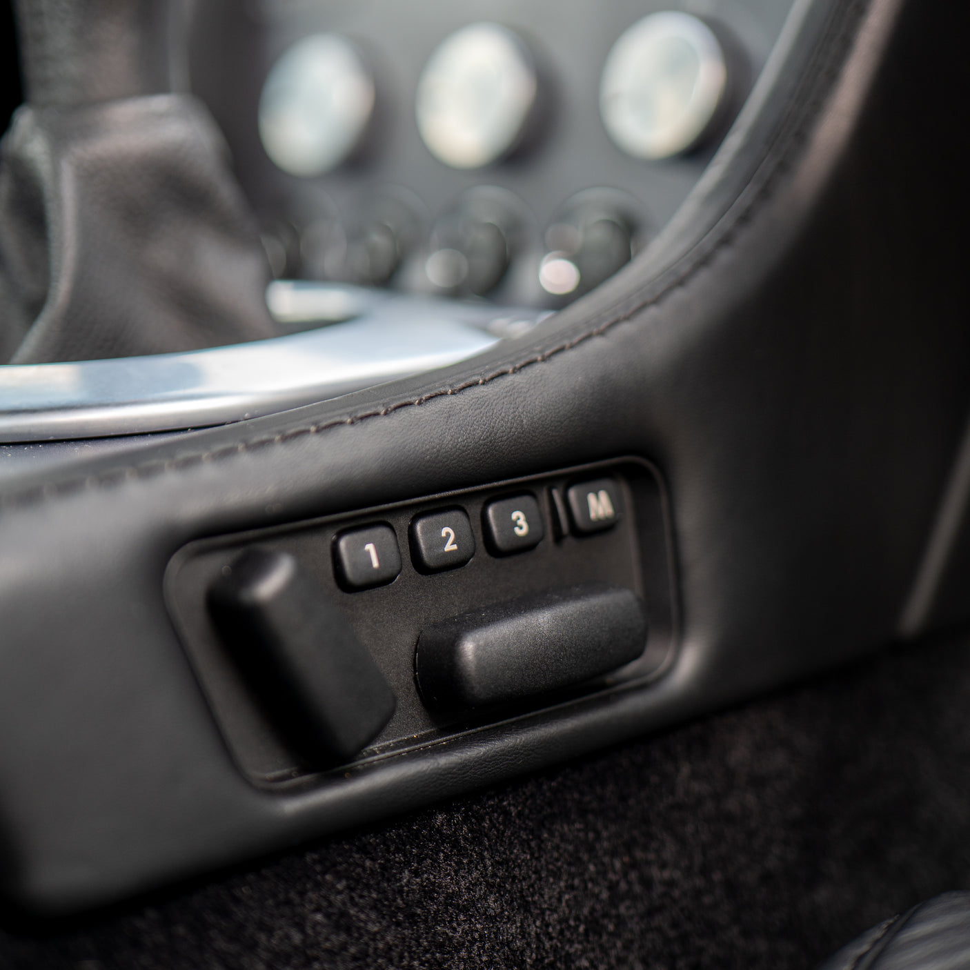 Immaculate Aston Martin V8 Vantage + £5,000