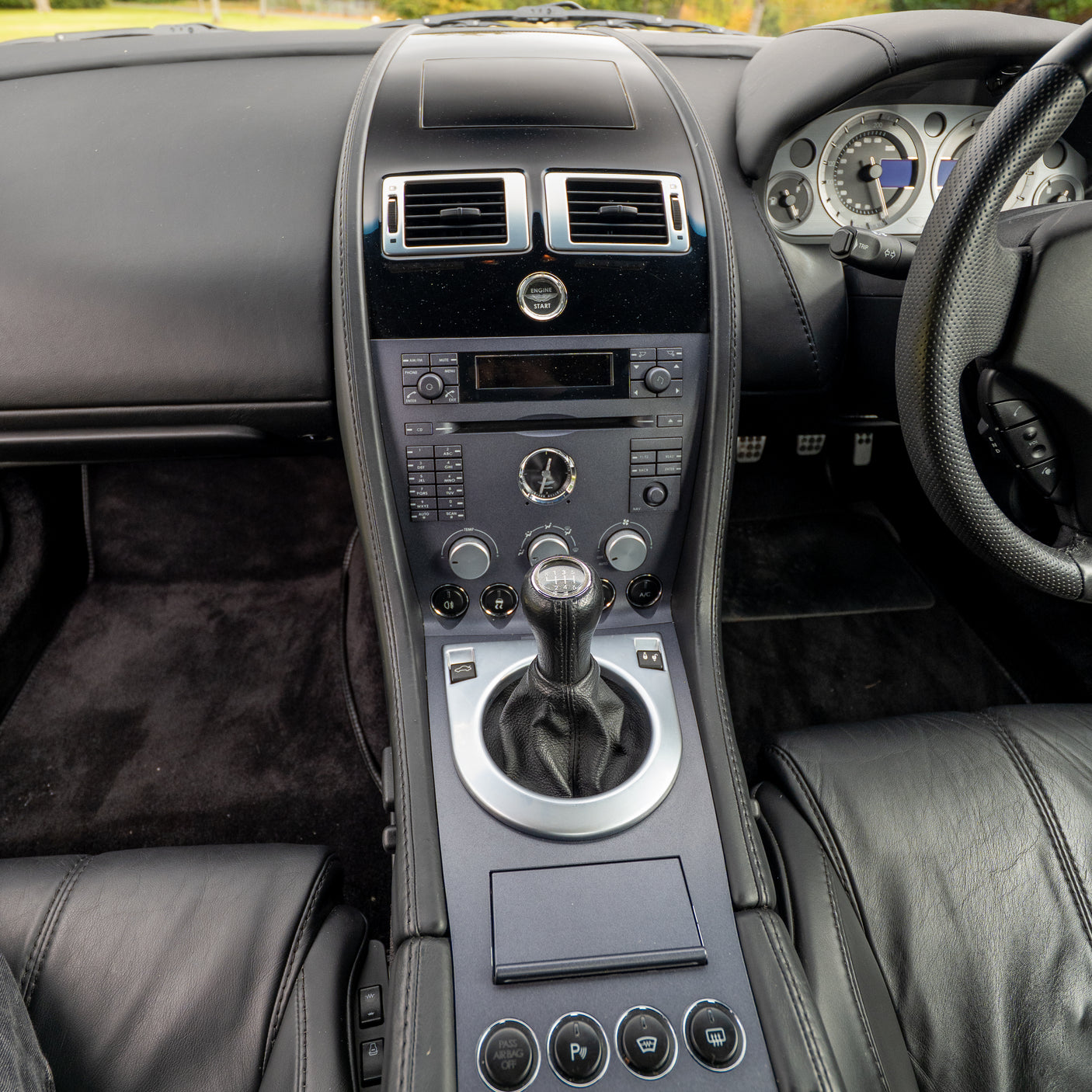 Immaculate Aston Martin V8 Vantage + £5,000