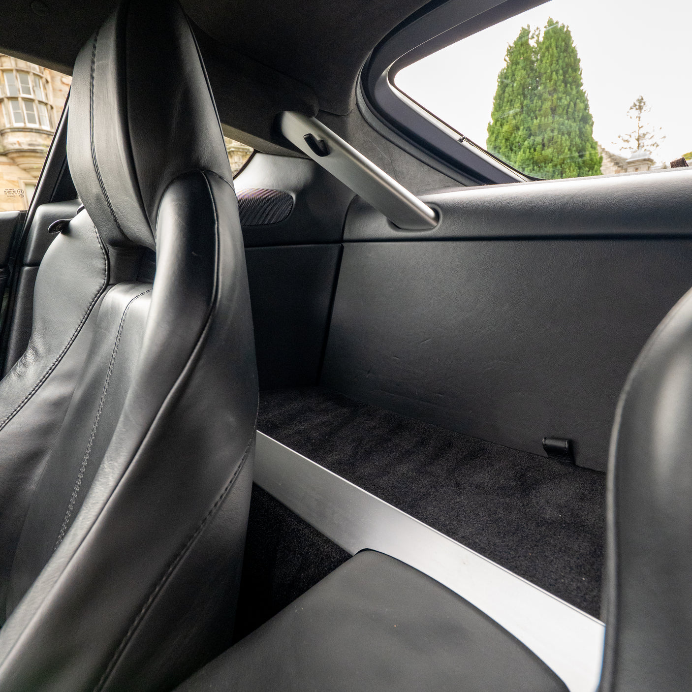 Immaculate Aston Martin V8 Vantage + £5,000