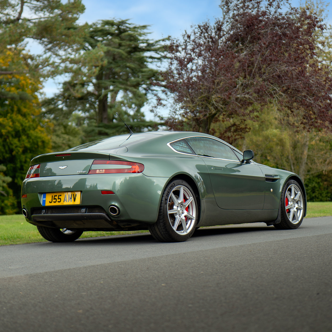 Immaculate Aston Martin V8 Vantage + £5,000