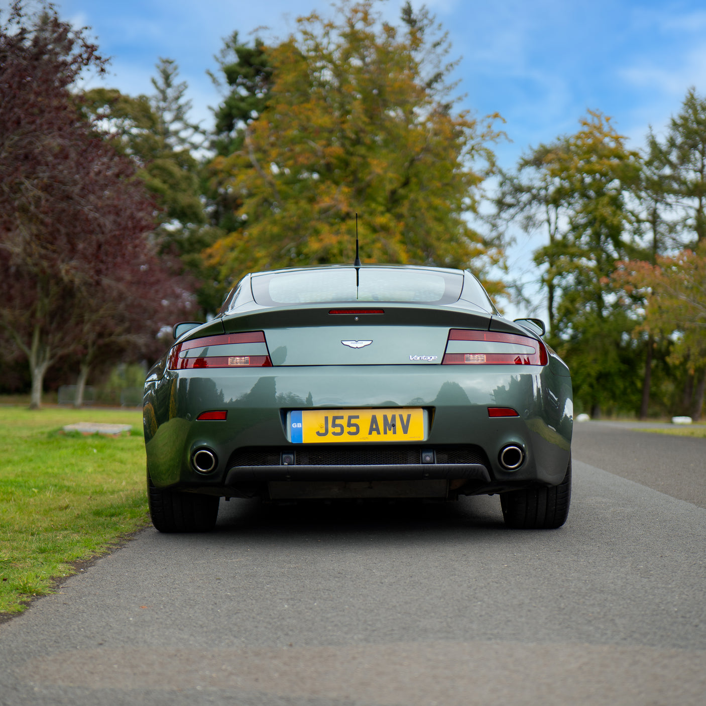 Immaculate Aston Martin V8 Vantage + £5,000