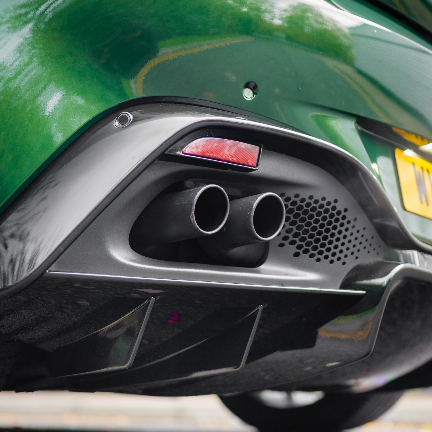 Immaculate Aston Martin V8 Vantage