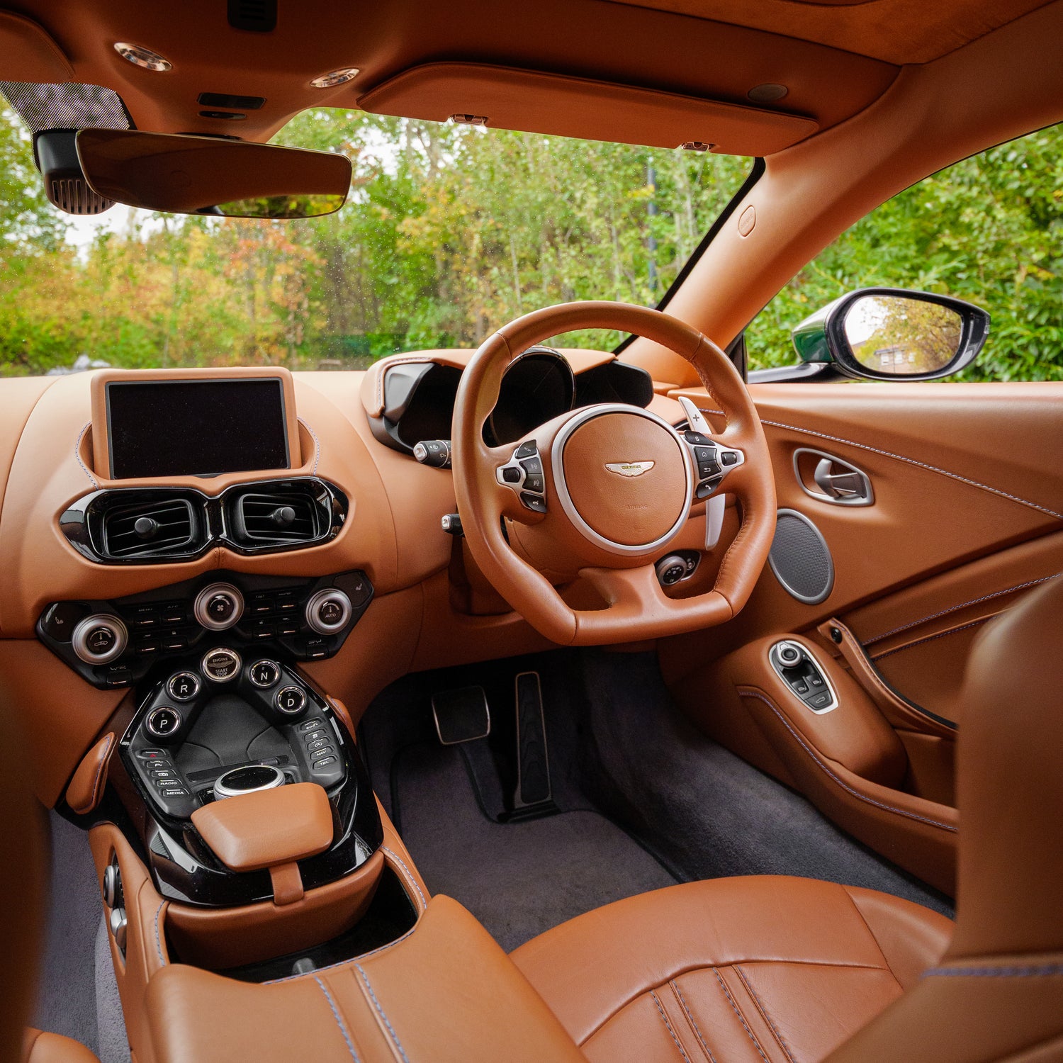 Immaculate Aston Martin V8 Vantage