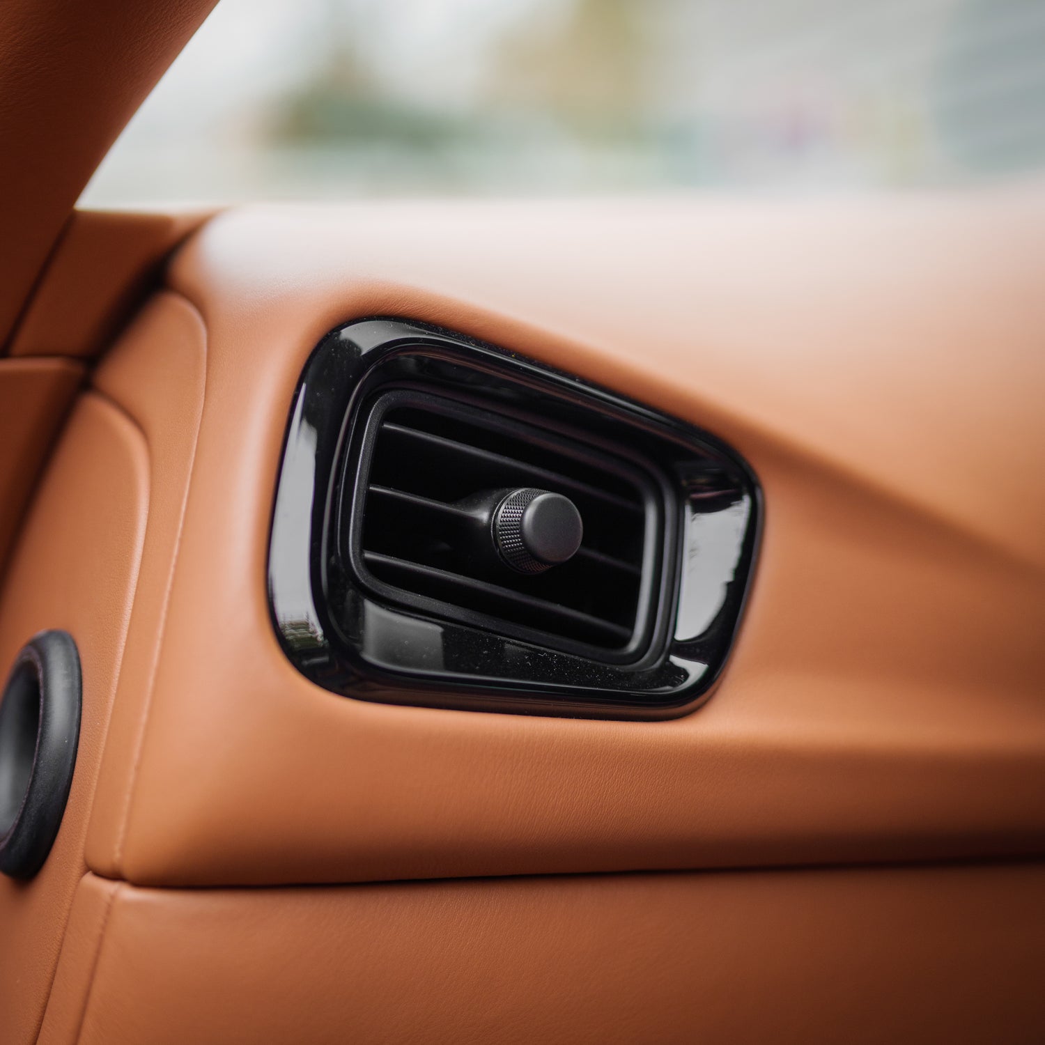 Immaculate Aston Martin V8 Vantage