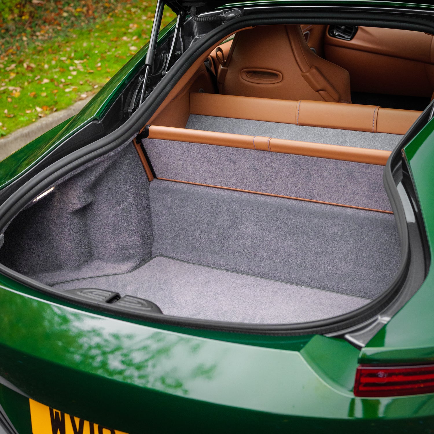 Immaculate Aston Martin V8 Vantage