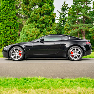V8 Aston Martin