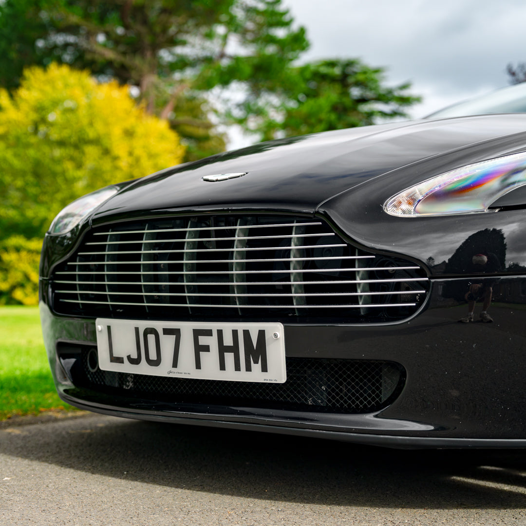 V8 Aston Martin