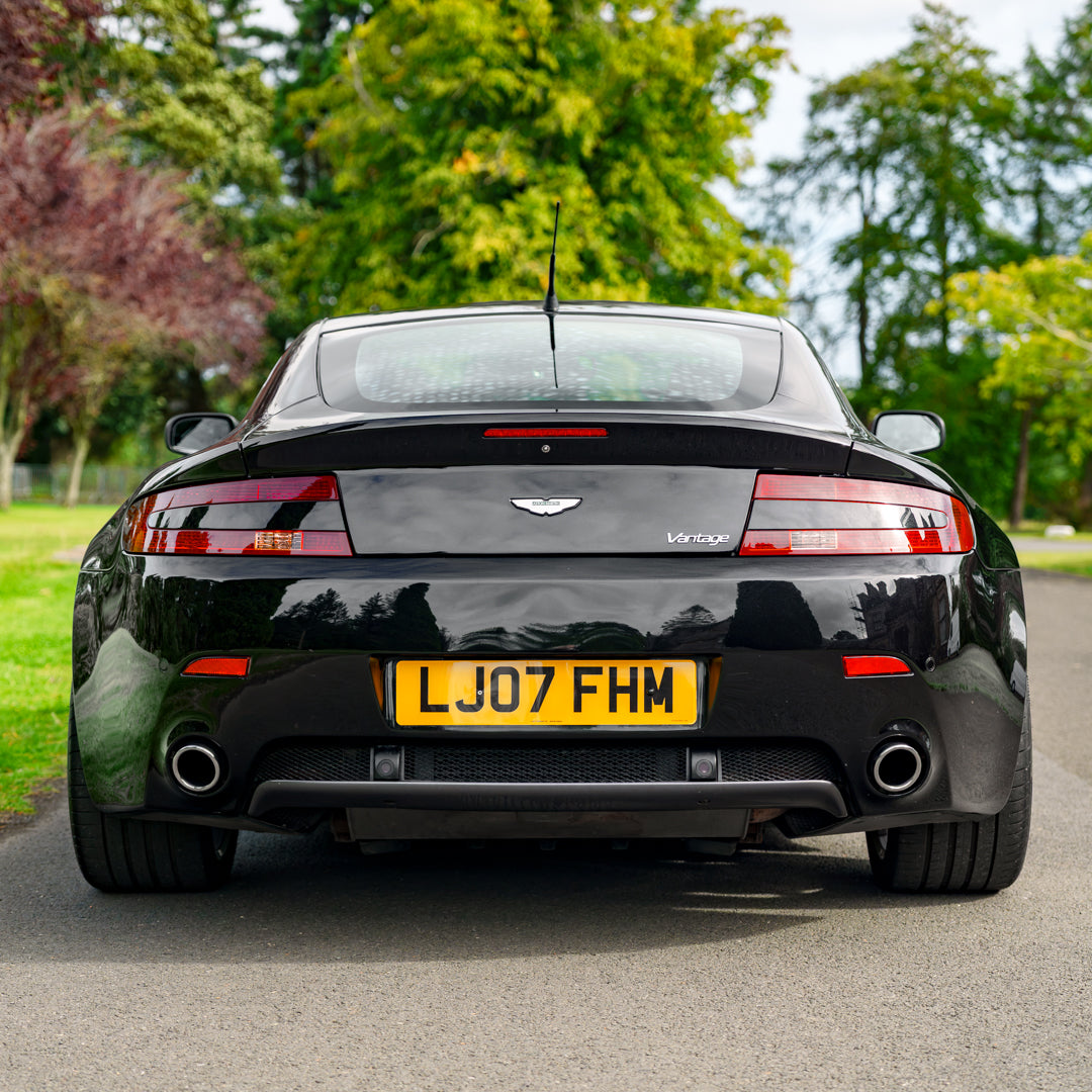 V8 Aston Martin