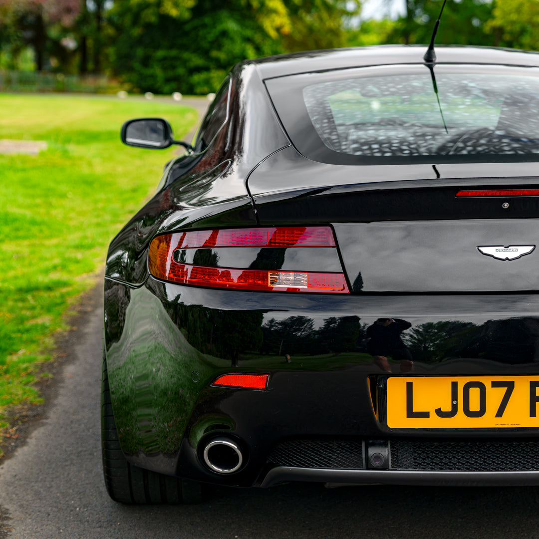 V8 Aston Martin