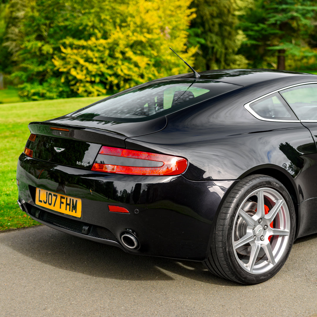 V8 Aston Martin