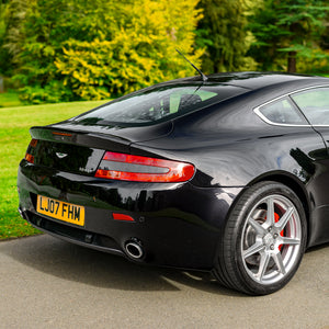 V8 Aston Martin